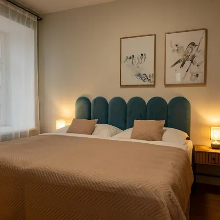 Latran 98 By Lh Apartmanhotel 3*
