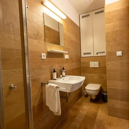 Latran 98 By Lh 3* Český Krumlov