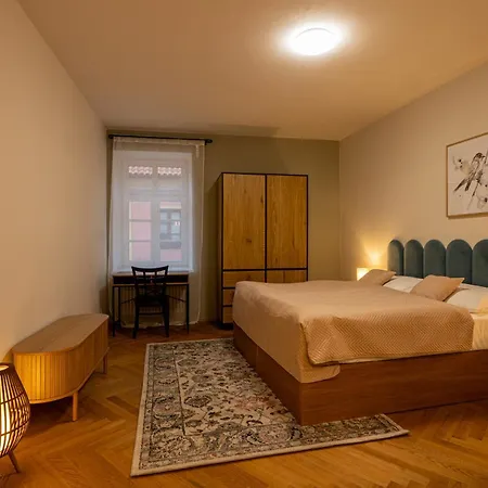 Latran 98 By Lh Aparthotel Český Krumlov
